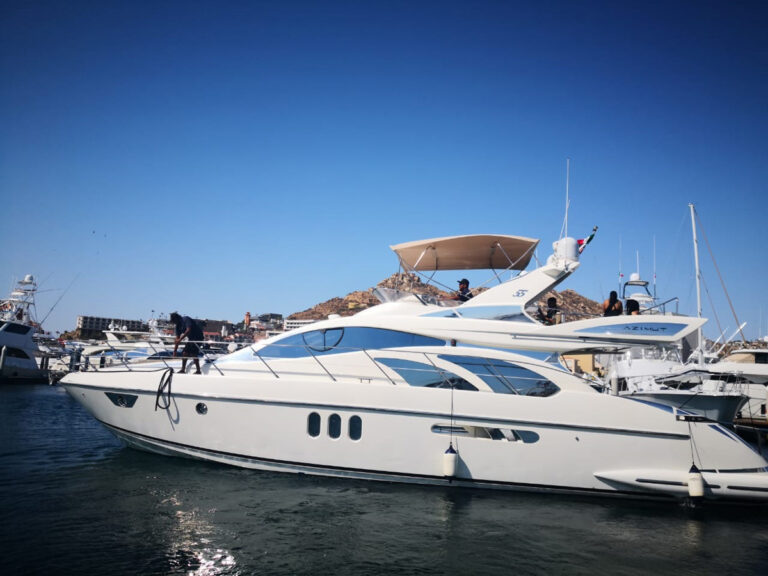 55' Azimut flybridge yacht in the Cabo San Lucas marina