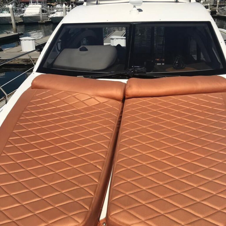 Diamond-stitched sunpad on the 40' Azimut