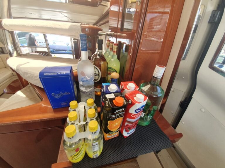 Bar and drinks aboard the 70' Viking Princess