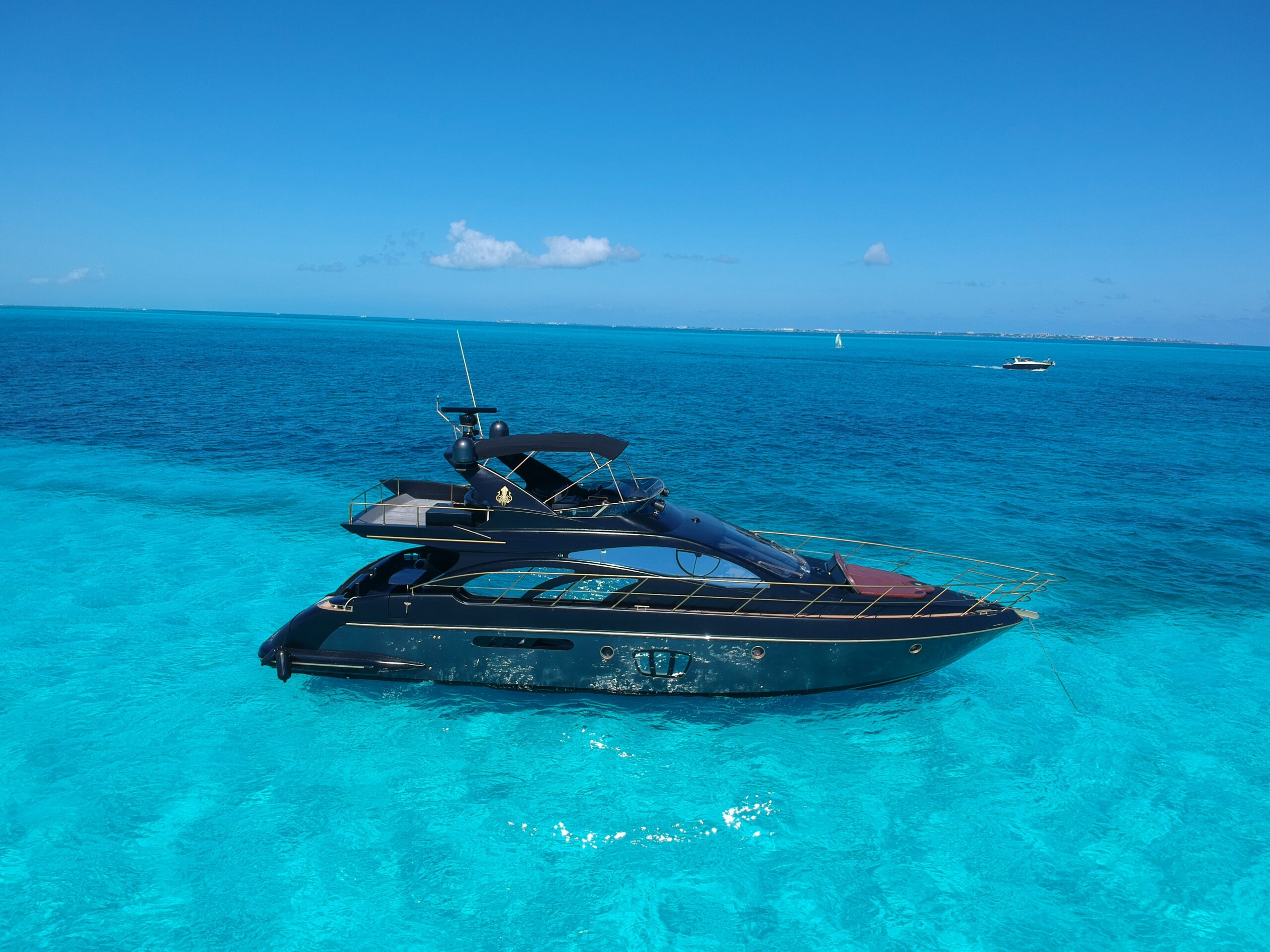 55 ft black azimut yacht